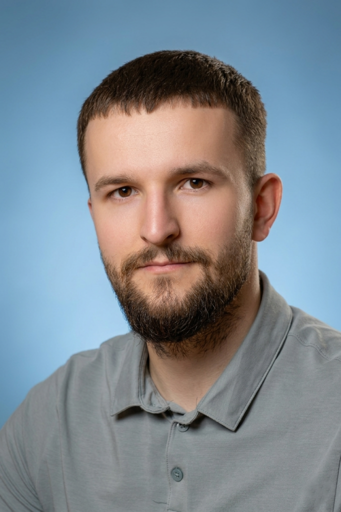 Kontakt - Polmil - więcej niż opieka Mateusz Makowski2
